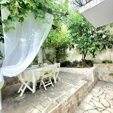 Hébergement de vacances Buble Summer House Rab Town