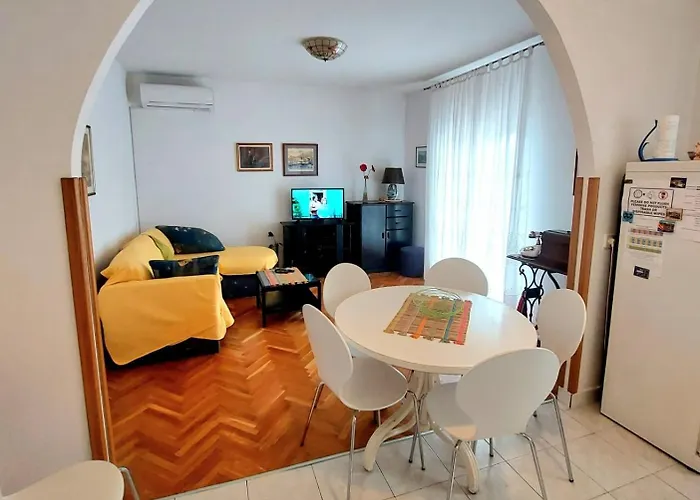 Buble Summer House Rab Town